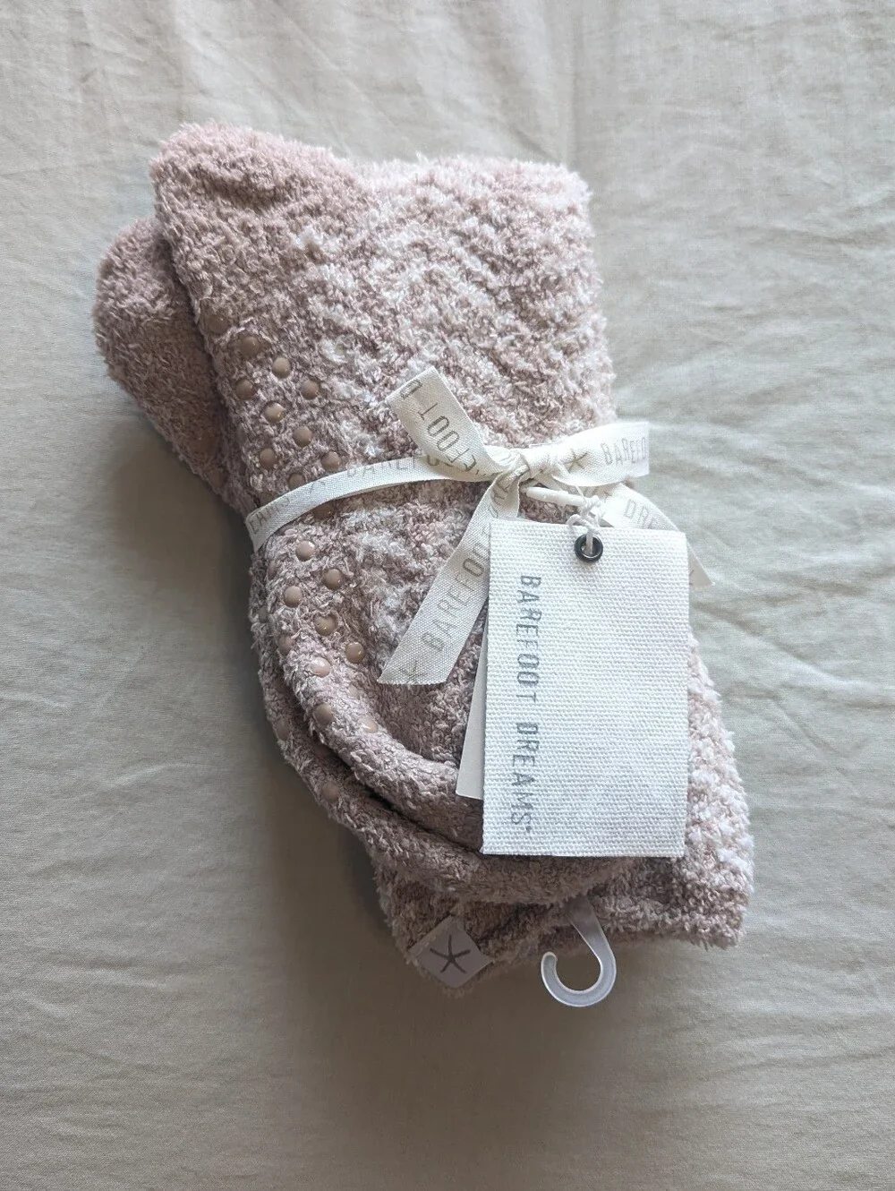 Barefoot Dreams Cozy Chic Tan Herringbone Socks NWT